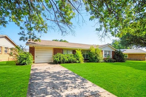 4607 Mistletoe Dr, Wichita Falls, TX, 76310-2626 | Card Image