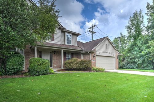 1400 Lee Wood Ridge Drive, Commerce Charter Township, MI, 48390 | Card Image