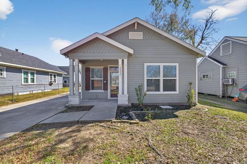 3242 12th St, Port Arthur, TX, 77642-4931 | Card Image