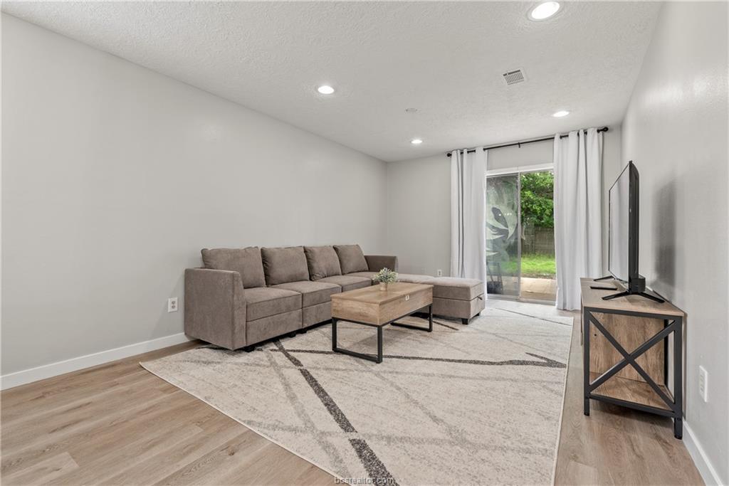 Residential Lease in Bryan 3