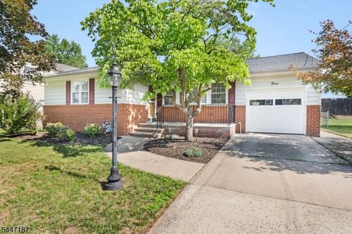 9 Riviera Dr, Somerville, NJ, 08876-1723 | Card Image