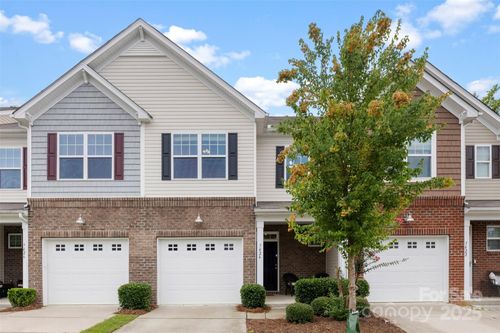 7424 Calhoun Falls Dr, Rock Hill, SC, 29732-8890 | Card Image