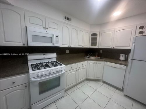 apt-1705-2030 S Ocean Dr, Hallandale Beach, FL, 33009-6613 | Card Image