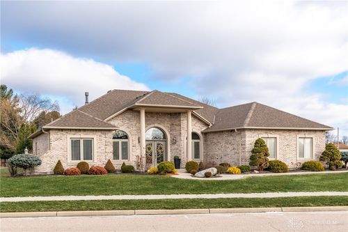 513 Arlington Woods Dr, Brookville, OH, 45309-1458 | Card Image