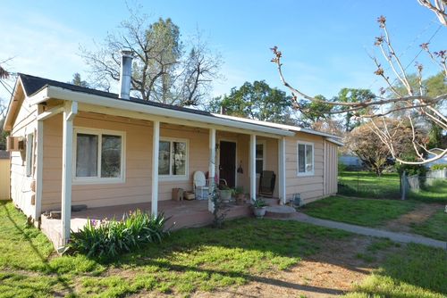 605 Breckenridge St, Red Bluff, CA, 96080-2304 | Card Image