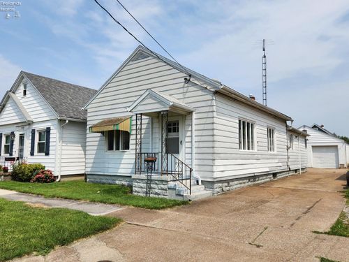 1202 Carr St, Sandusky, OH, 44870-3170 | Card Image