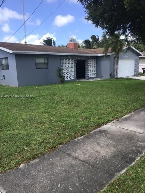 20600 Nw 2nd Ct, Miami Gardens, FL, 33169-2517 | Card Image