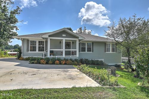 135 Stephen Dr, Church Hill, TN, 37642-7107 | Card Image