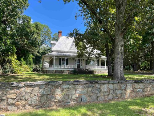 606 W South Broad St, Walhalla, SC, 29691-2108 | Card Image