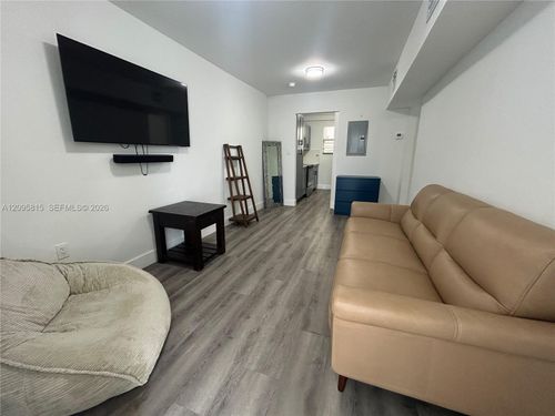 1-628 Sw 21st Ave, Miami, FL, 33135-3348 | Card Image