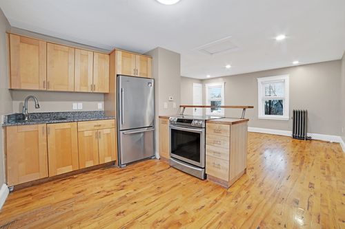 2-83 Turner St, Quincy, MA, 02169-3607 | Card Image