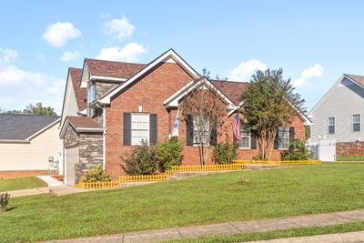 1544 Cedar Springs Cir, House other with 3 bedrooms, 2 bathrooms and 4 parking in Clarksville TN | Image 2