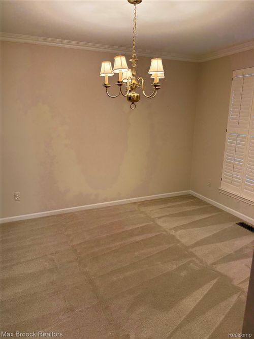 2738 Long Meadow Ln, Rochester Hills, MI, 48307-5929 | Card Image