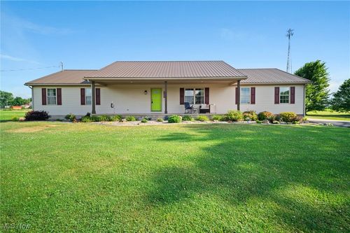 39708 Miller Rd, Leetonia, OH, 44431-9647 | Card Image