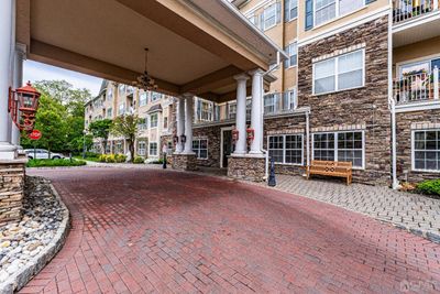 240 - 540 Cranbury Road, Townhouse with 2 bedrooms, 2 bathrooms and null parking in East Brunswick NJ | Image 2