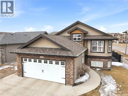 102 Whalley Cres, Saskatoon, SK, S7T0H9 | Card Image