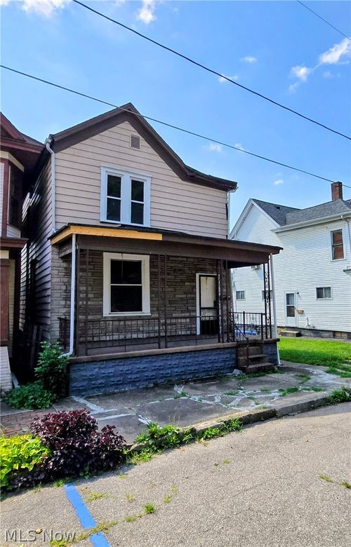 312 N 7th St, Martins Ferry, OH, 43935-1612 | Card Image