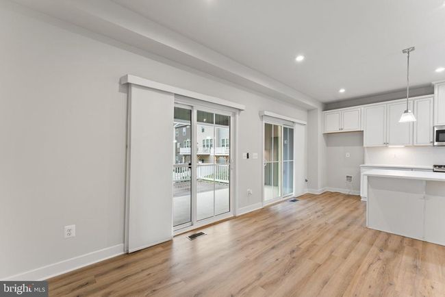 7769 Blackburn Ridge Dr, Townhouse with 4 bedrooms, 4 bathrooms and null parking in MANASSAS VA | Image 23