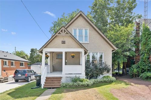 99 Cedar St, Cambridge, ON, N1S1V7 | Card Image