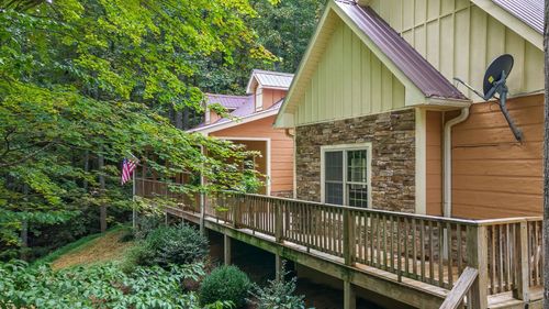 165 Eagles Ridge Rd, Sylva, NC, 28779-7483 | Card Image