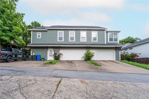3-40 E Maple Street, Fayetteville, AR, 72701 | Card Image
