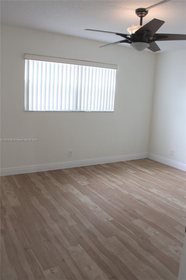 APT-503 - 520 Orton Ave, Condo with 2 bedrooms, 2 bathrooms and null parking in Fort Lauderdale FL | Image 16
