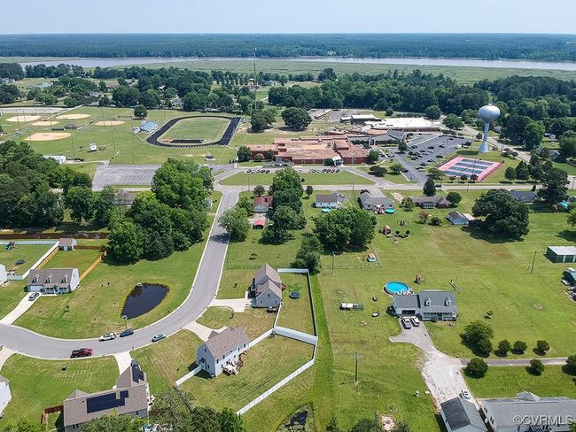 203 Pointers Dr, House other with 4 bedrooms, 3 bathrooms and null parking in West Point VA | Image 6