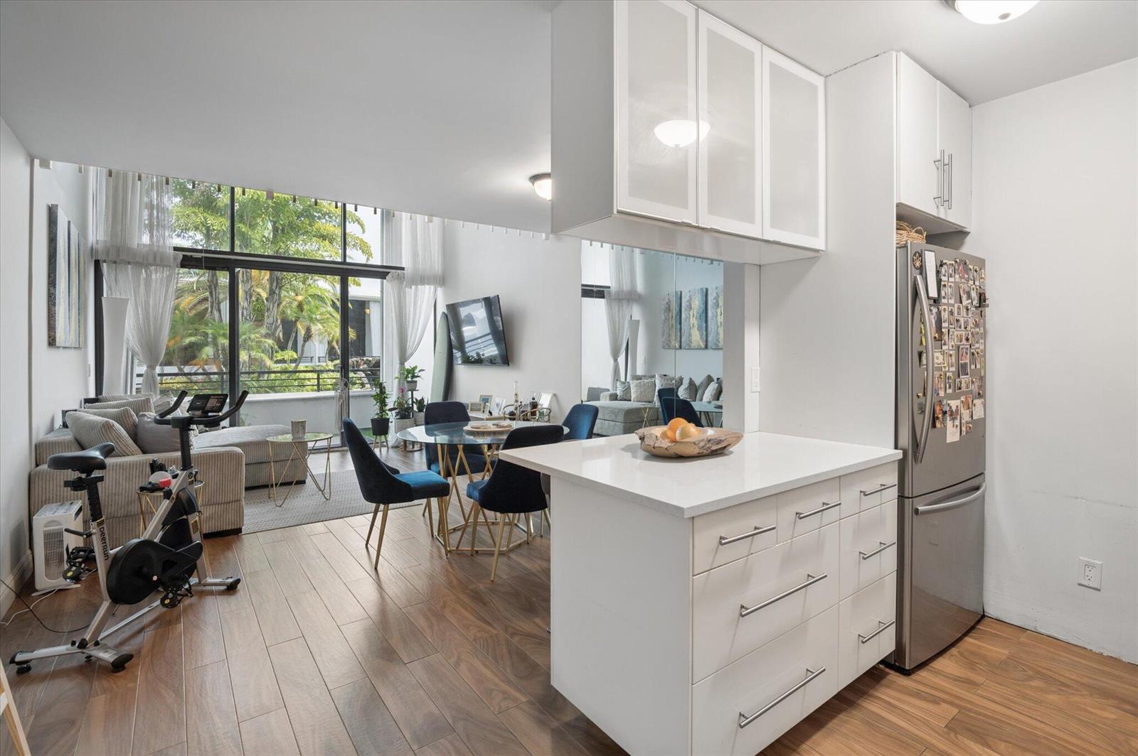 Residential in South Palm Beach 3
