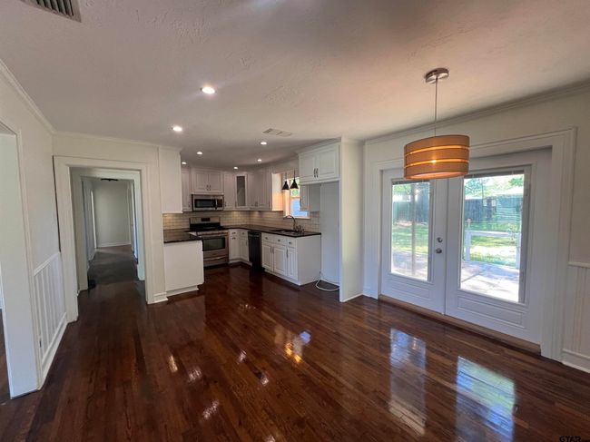 1107 N Hackberry Ave, House other with 3 bedrooms, 2 bathrooms and null parking in Gladewater TX | Image 23