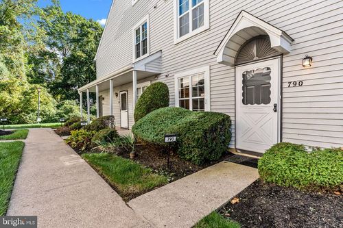 a1-790 E Parker St, LANGHORNE, PA, 19047-5028 | Card Image