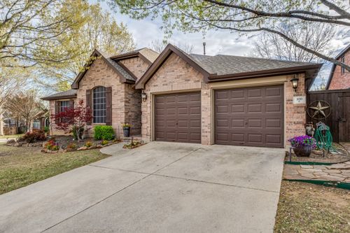 100 Barkley Dr, Hickory Creek, TX, 75065-3621 | Card Image