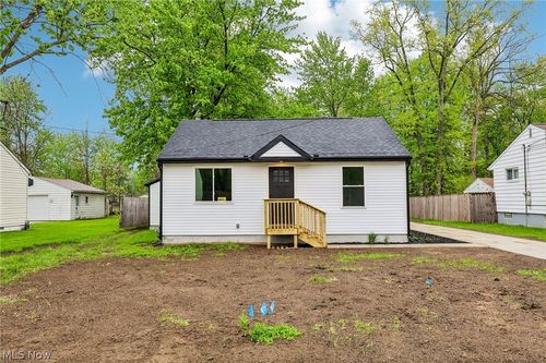 38849 Adkins Road, Willoughby, OH, 44094 | Card Image