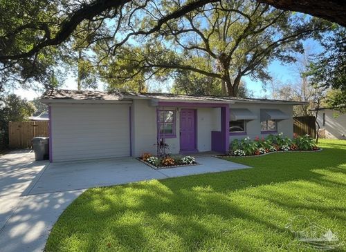 35 Randolph Dr, Pensacola, FL, 32506-6422 | Card Image