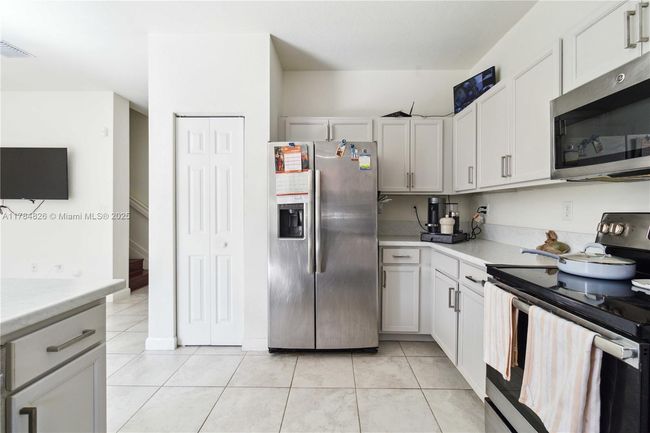 25037 Sw 114 Th Ct, Townhouse with 3 bedrooms, 3 bathrooms and null parking in HOMESTEAD FL | Image 18