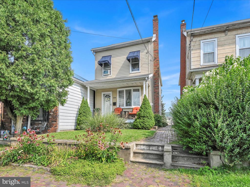 Columbia St, Schuylkill Haven, PA 17972