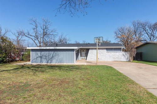 761 Redwood Dr, Abilene, TX, 79603-5524 | Card Image