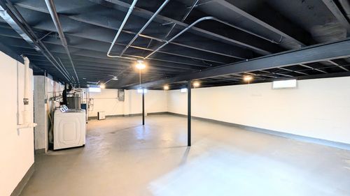 18634 Bernadine St, Lansing, IL, 60438-3507 | Card Image