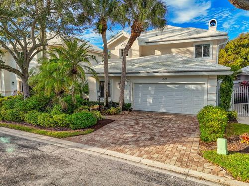 221 Canterbury Dr W, Palm Beach Gardens, FL, 33418-7178 | Card Image