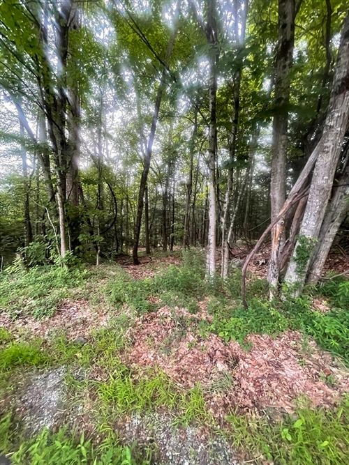 15 Colebrook River Rd, Tolland, MA, 01034-9586 | Card Image