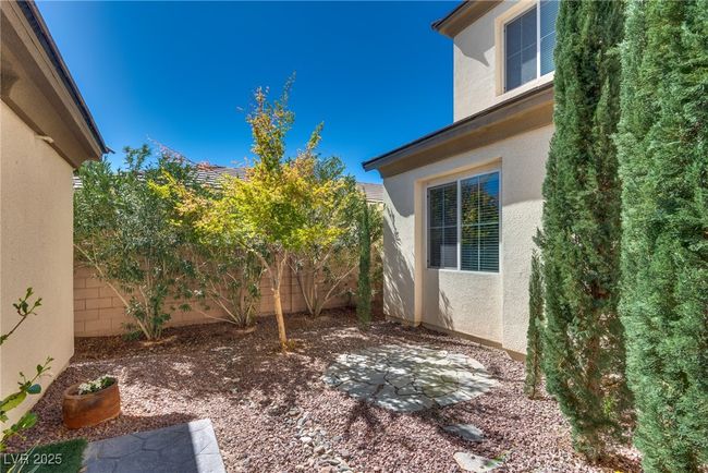 View of yard with fence | Image 7