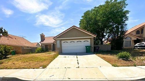 16193 Space Dr, Moreno Valley, CA, 92551 | Card Image