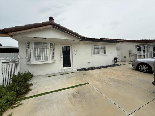 0-8738 Nw 116th Ter, Hialeah Gardens, FL, 33018-1971 | Card Image