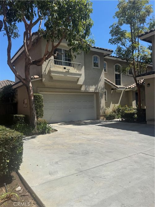 976 Baycrest Ln, Harbor City, CA, 90710-3047 | Card Image