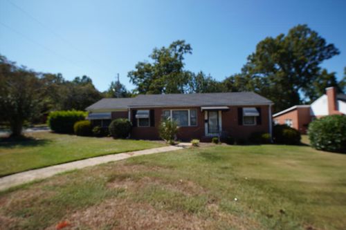 401 N Harris St, Sandersville, GA, 31082-1867 | Card Image
