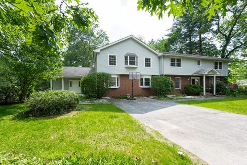 11 Robin Dr, Hudson, NH, 03051-3334 | Card Image