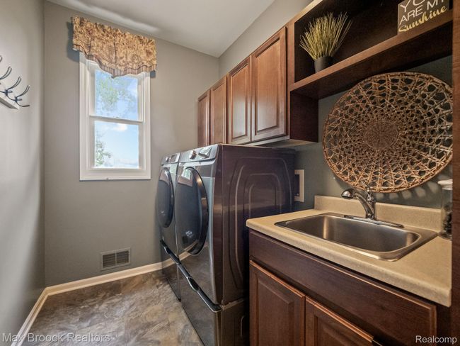 17-web-or-mls-P2277327.jpg | Image 16