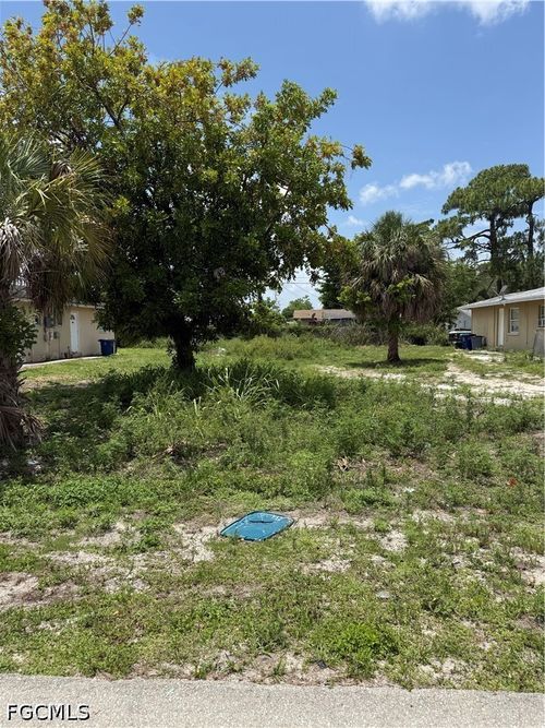5540 6th Ave, FORT MYERS, FL, 33907-2832 | Card Image