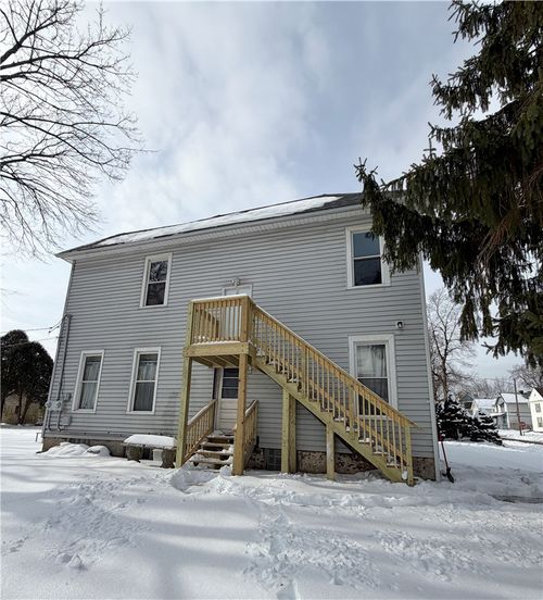 306 E Wallace Ave, New Castle, PA, 16101-0408 | Card Image