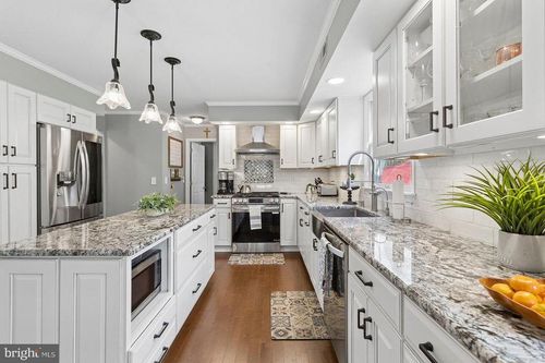 23 Fabrow Dr, TITUSVILLE, NJ, 08560-1101 | Card Image