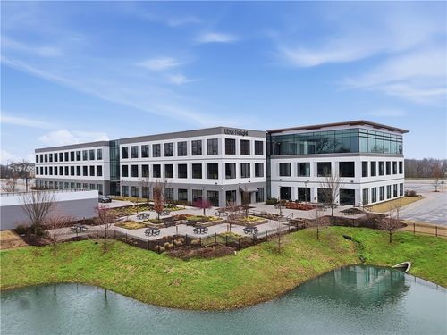 300-4909 W Magnolia St, Rogers, AR, 72758-7047 | Card Image